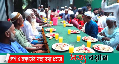 নকলায় ব্যক্তি উদ্যোগে আয়োজিত ইফতার মাহফিলে দলীয় ইফতারের প্রস্তুতি||সত্যবয়ান