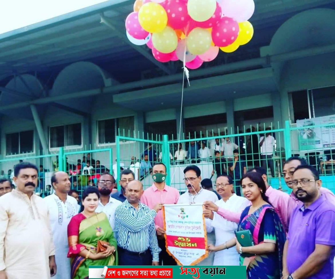 শেরপুরে বঙ্গবন্ধু জাতীয় গোল্ডকাপ ফুটবল টুর্নামেন্ট (অনুর্ধ্ব১৭-বালক) খেলার উদ্বোধন করলেন ডিসি মোমিনুর রশীদ