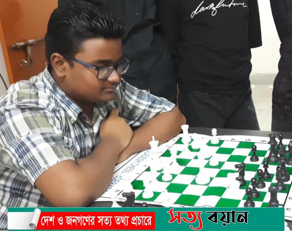 শেরপুরে স্কুল দাবা প্রতিযোগিতায় আইডিয়ালের সামিউর রিয়ান অপরাজিত চ্যাম্পিয়ন||সত্যবয়ান