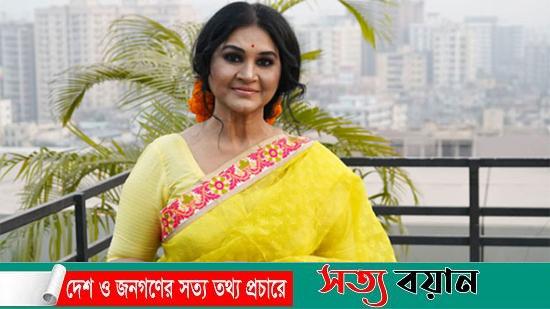 গানের ভুবনে সরব হয়েছেন জনপ্রিয় কণ্ঠশিল্পী সামিনা চৌধুরী