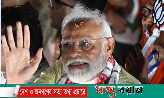 দেড় লাখ ভোটের ব্যবধানে জিতলেন নরেন্দ্র মোদি
