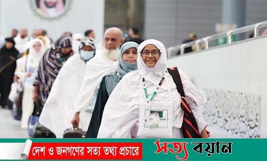 পবিত্র হজ পালন শেষে দেশে ফিরেছেন ৪৫ হাজার ৪৩২ জন
