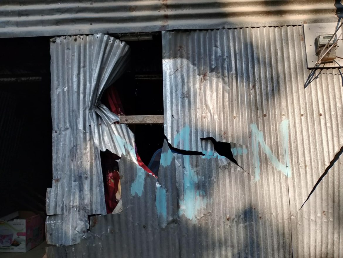 কামারিয়া ইউনিয়নে আধিপত্য বিস্তারকে কেন্দ্র করে বসতঘরে হামলা, ভাঙচুর ও লুটপাট