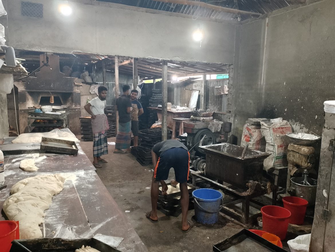 শেরপুরে খাদ্য উৎপাদনকারী প্রতিষ্ঠানে পরিবেশ অধিদপ্তরের অভিযানে ৩৫ হাজার টাকা জরিমানা