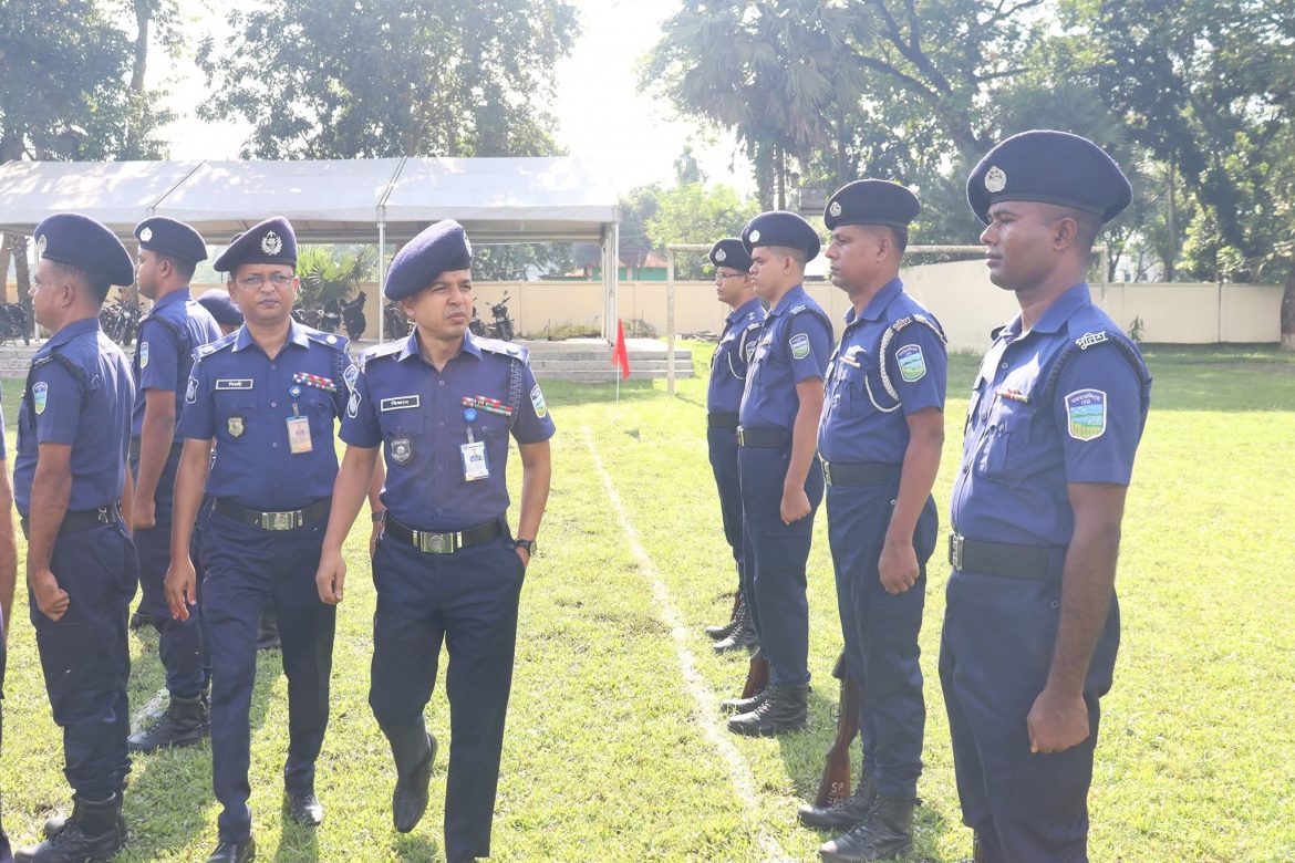 শেরপুর জেলা পুলিশের মাস্টার প্যারেড অনুষ্ঠিত
