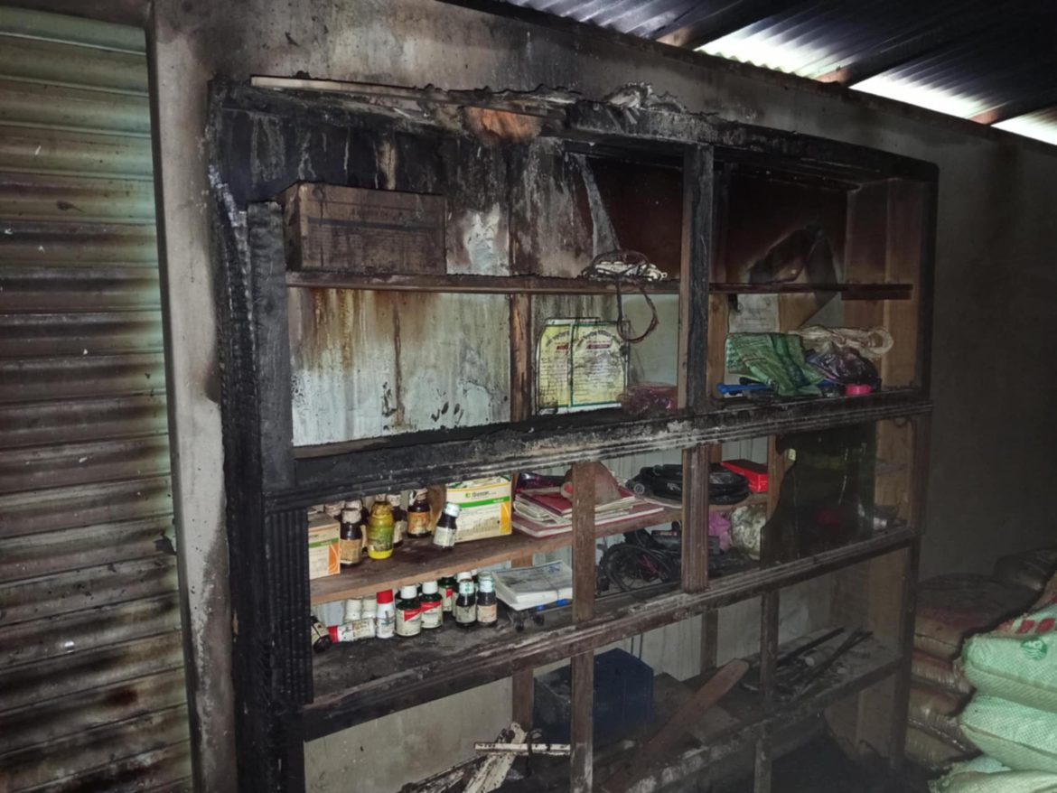 পাকুরিয়ায় অগ্নিকাণ্ডে ১০ লাখ টাকার মালামাল পুড়ে ছাই