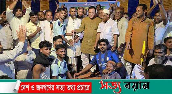 শ্রীবরদীতে মিনিবার ফুটবল টুর্নামেন্টের ফাইনাল খেলা অনুষ্ঠিত