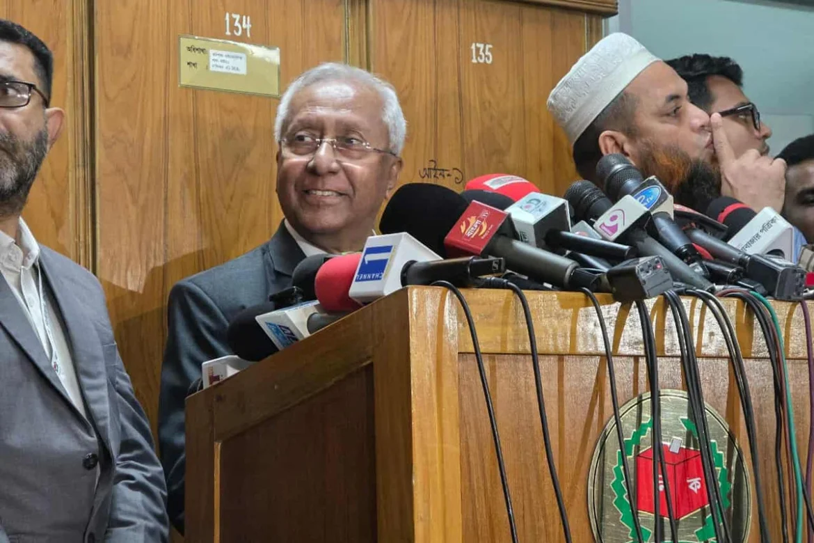 ভোটের মাঠে ৮ দিন আইনশৃঙ্খলা বাহিনী রাখার প্রস্তাব