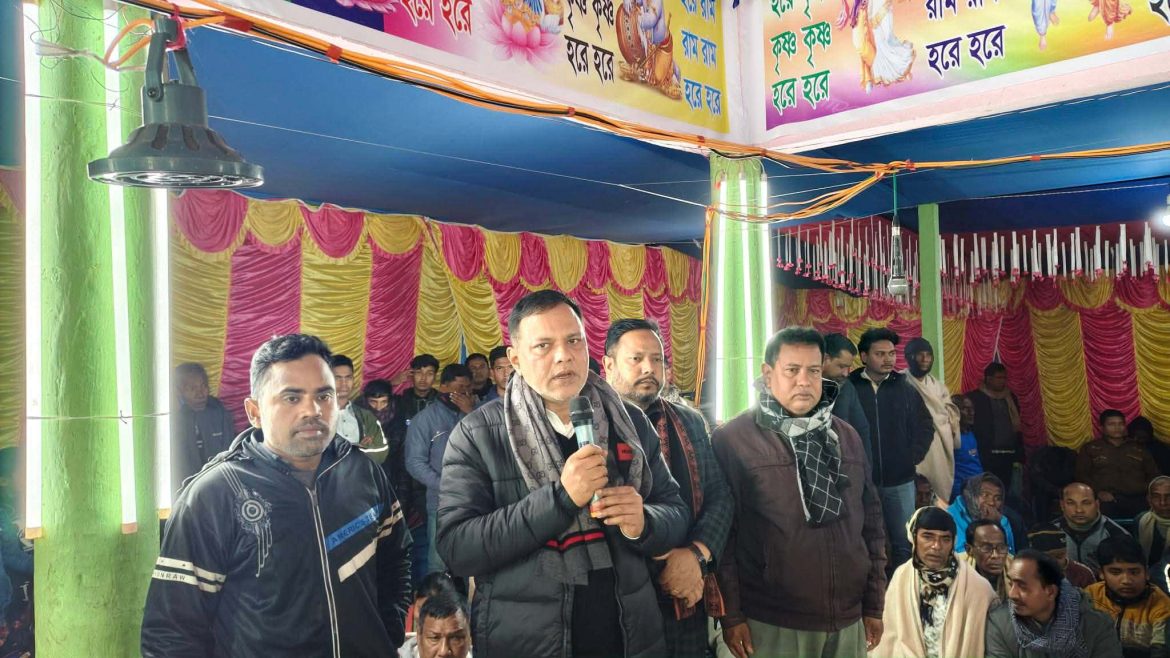 শ্রীবরদীর রানীশিমুলে হিন্দু সম্প্রদায়ের সাথে ধানের শীষের প্রার্থী রুবেলের শুভেচ্ছা বিনিময় 