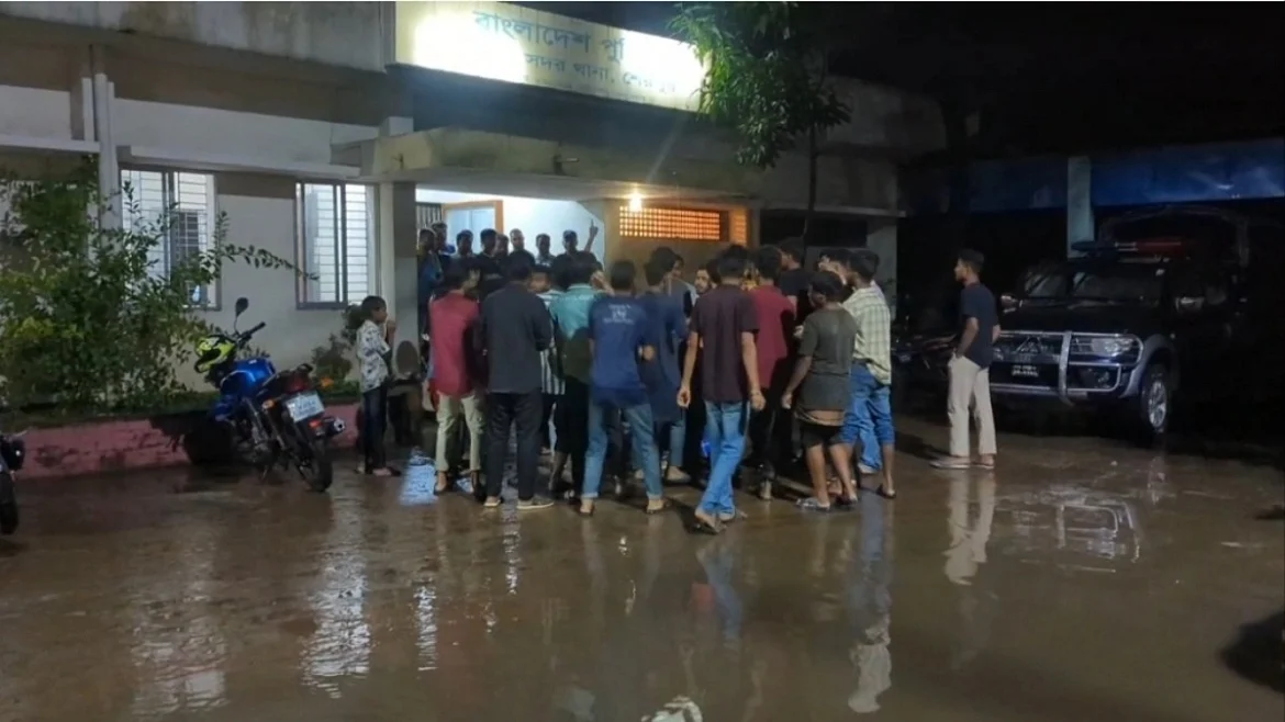 ধর্ষনের অভিযোগে যুবককে পুলিশে সোপর্দ